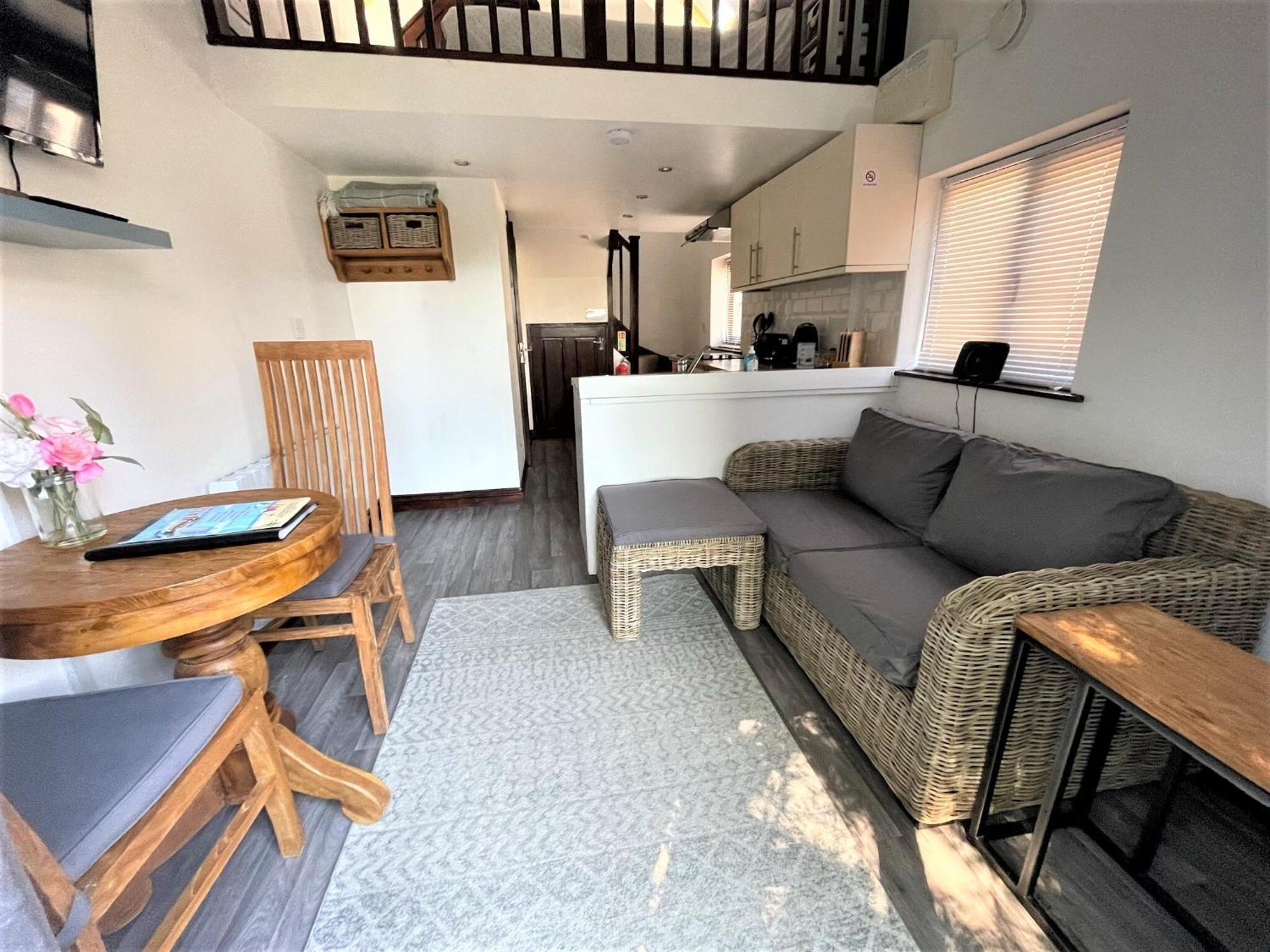 The Stables - Detached Cottage With Private Garden & Hot Tub St Austell Buitenkant foto
